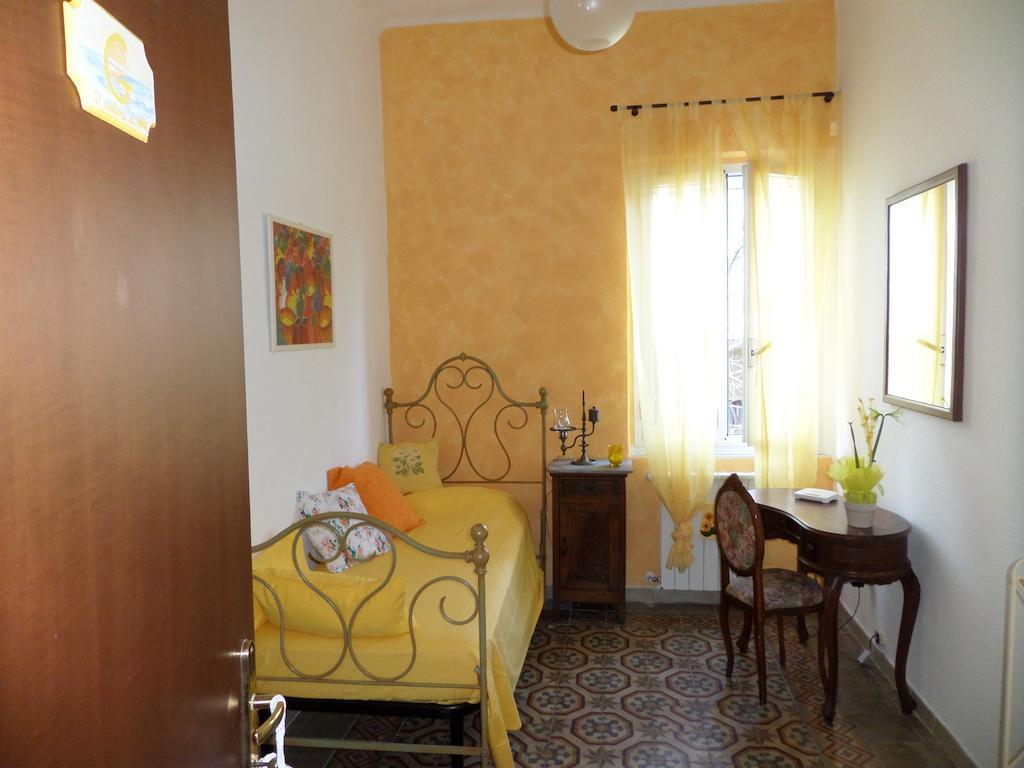 Bed and Breakfast I Colori Di Mag à La Spezia Chambre photo